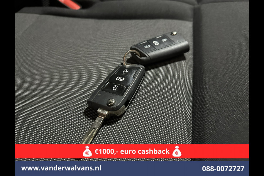 Volkswagen Crafter 2.0 TDI 140pk L3H3 L2H2 Euro6 Airco | Camera | Apple carplay | Android auto bijrijdersbank, 3000kg trekvermogen Volkswagen Crafter 2.0 TDI 140pk L3H3 L2H2 Euro6 Airco | Camera | Apple carplay | Android auto bijrijdersbank, 3000kg trekvermogen