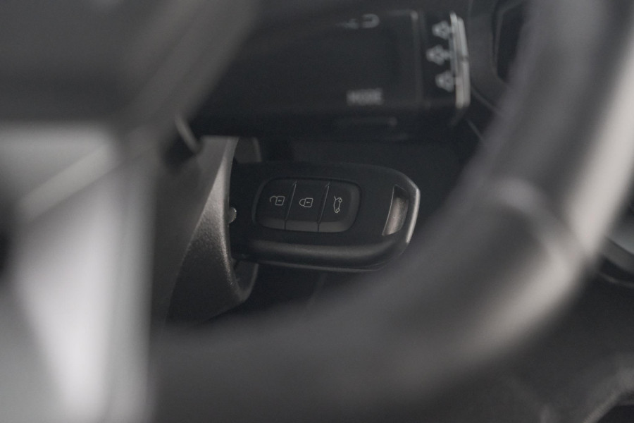 Dacia Duster Mild Hybrid 130 Expression | Camera | Stoelverwarming | Apple Carplay | Navigatie Dacia Duster Mild Hybrid 130 Expression | Camera | Stoelverwarming | Apple Carplay | Navigatie