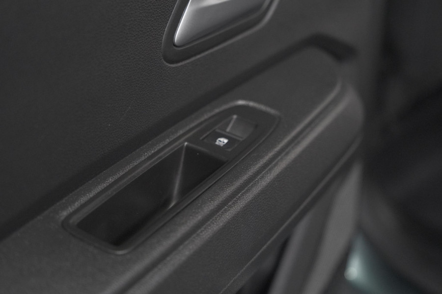 Dacia Duster Mild Hybrid 130 Expression | Camera | Stoelverwarming | Apple Carplay | Navigatie Dacia Duster Mild Hybrid 130 Expression | Camera | Stoelverwarming | Apple Carplay | Navigatie
