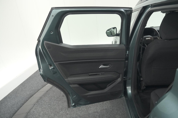 Dacia Duster Mild Hybrid 130 Expression | Camera | Stoelverwarming | Apple Carplay | Navigatie Dacia Duster Mild Hybrid 130 Expression | Camera | Stoelverwarming | Apple Carplay | Navigatie