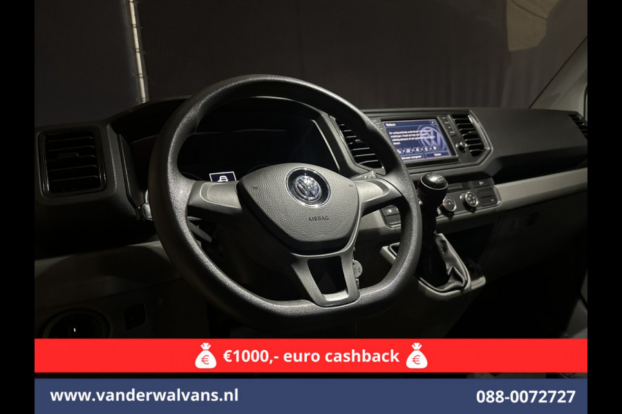 Volkswagen Crafter 2.0 TDI 141pk L3H3 L2H2 Euro6 Airco | Navigatie | Apple Carplay | Cruisecontrol Android Auto, Bijrijdersbank, 3000kg trekvermogen, zilver