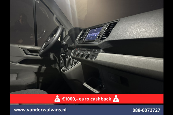 Volkswagen Crafter 2.0 TDI 141pk L3H3 L2H2 Euro6 Airco | Navigatie | Apple Carplay | Cruisecontrol Android Auto, Bijrijdersbank, 3000kg trekvermogen, zilver