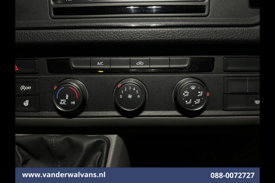 Volkswagen Crafter 2.0 TDI 140pk L3H3 L2H2 Euro6 Airco | 3000kg Trekhaak | Camera | Leder stuurwiel adaptieve cruisecontrol, stuurwielverwarming, chauffeursstoel, apple carplay, android auto