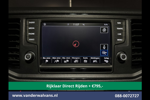 Volkswagen Crafter 2.0 TDI 140pk L3H3 L2H2 Euro6 *Rijklaar Direct Rijden* Airco | Navigatie | Apple Carplay | Android Auto | Cruisecontrol Bijrijdersbank, 3000kg trekvermogen, zilver