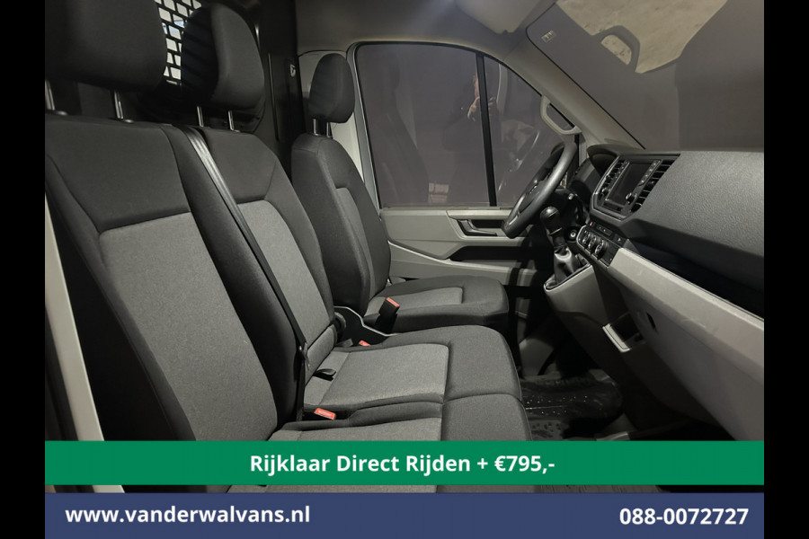 Volkswagen Crafter 2.0 TDI 140pk L3H3 L2H2 Euro6 *Rijklaar Direct Rijden* Airco | Navigatie | Apple Carplay | Android Auto | Cruisecontrol Bijrijdersbank, 3000kg trekvermogen, zilver