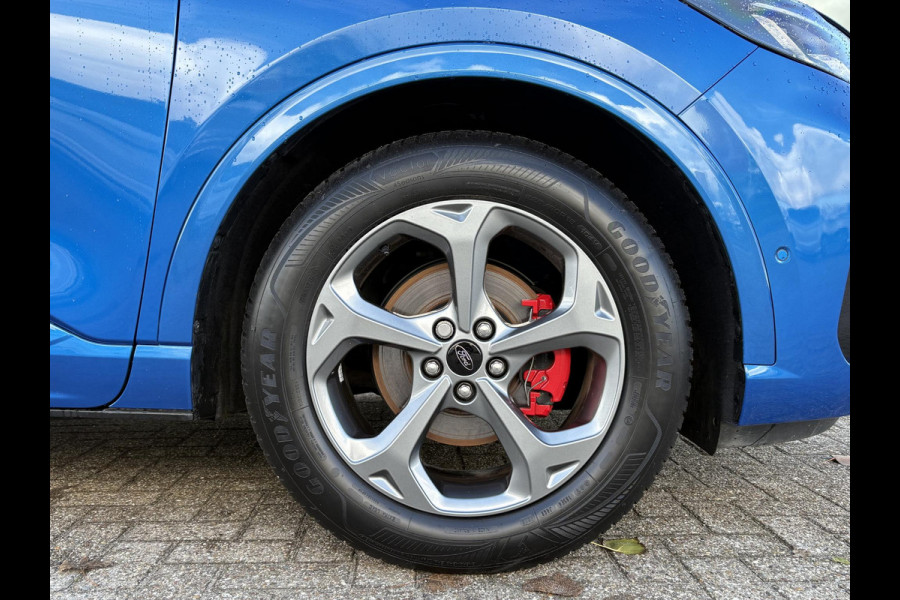 Ford Kuga 2.5 FHEV ST-Line X 190pk | Driver Assistance Pack | Technology Pack | Winterpack | Panoramadak | All Weather banden | Geen stekker nodig