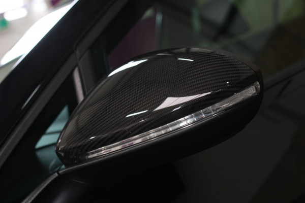 Volkswagen Golf 2.0 TSI 4Motion R *Pano*Dynaudio*Keyless*1e eigenaar*