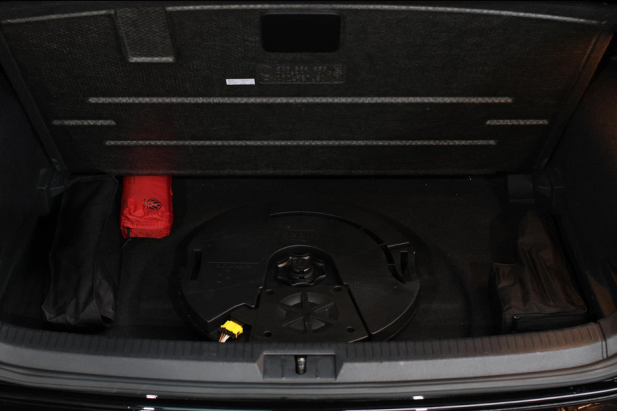 Volkswagen Golf 2.0 TSI 4Motion R *Pano*Dynaudio*Keyless*1e eigenaar*