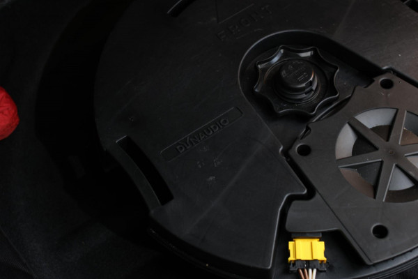 Volkswagen Golf 2.0 TSI 4Motion R *Pano*Dynaudio*Keyless*1e eigenaar*