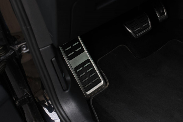 Volkswagen Golf 2.0 TSI 4Motion R *Pano*Dynaudio*Keyless*1e eigenaar*