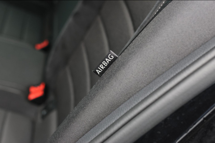 Volkswagen Golf 2.0 TSI 4Motion R *Pano*Dynaudio*Keyless*1e eigenaar*