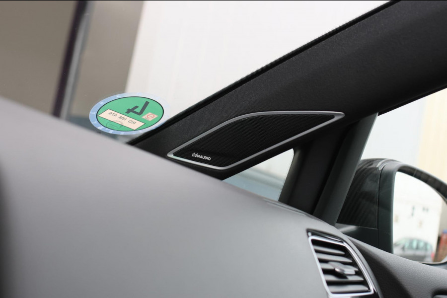 Volkswagen Golf 2.0 TSI 4Motion R *Pano*Dynaudio*Keyless*1e eigenaar*