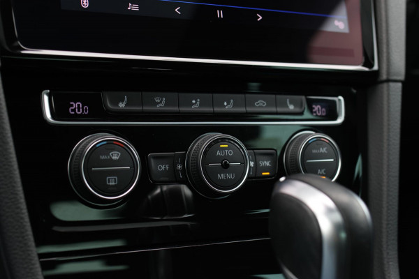 Volkswagen Golf 2.0 TSI 4Motion R *Pano*Dynaudio*Keyless*1e eigenaar*