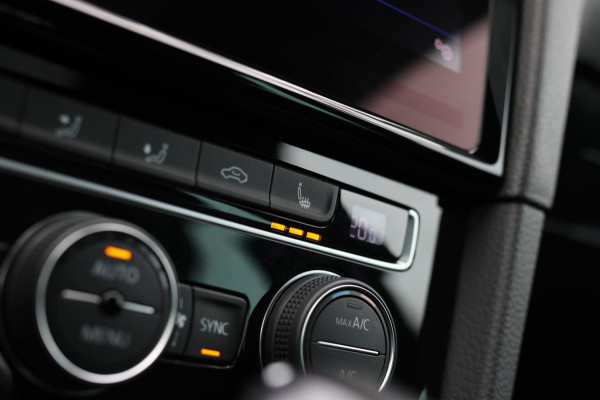 Volkswagen Golf 2.0 TSI 4Motion R *Pano*Dynaudio*Keyless*1e eigenaar*