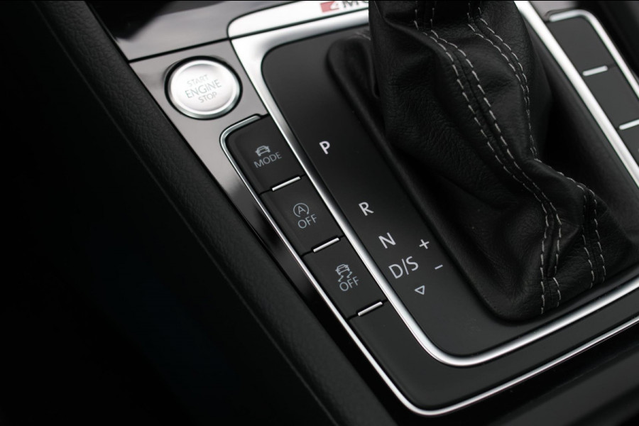 Volkswagen Golf 2.0 TSI 4Motion R *Pano*Dynaudio*Keyless*1e eigenaar*