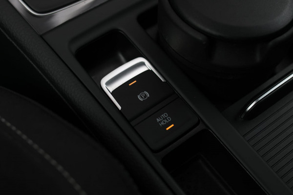 Volkswagen Golf 2.0 TSI 4Motion R *Pano*Dynaudio*Keyless*1e eigenaar*