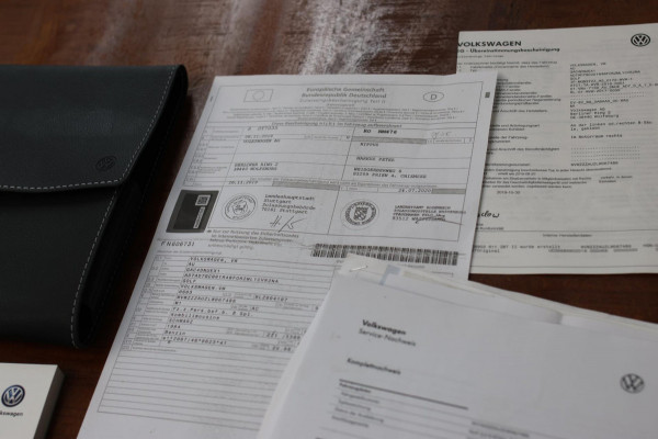 Volkswagen Golf 2.0 TSI 4Motion R *Pano*Dynaudio*Keyless*1e eigenaar*