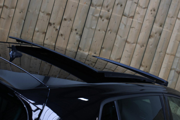 Volkswagen Golf 2.0 TSI 4Motion R *Pano*Dynaudio*Keyless*1e eigenaar*