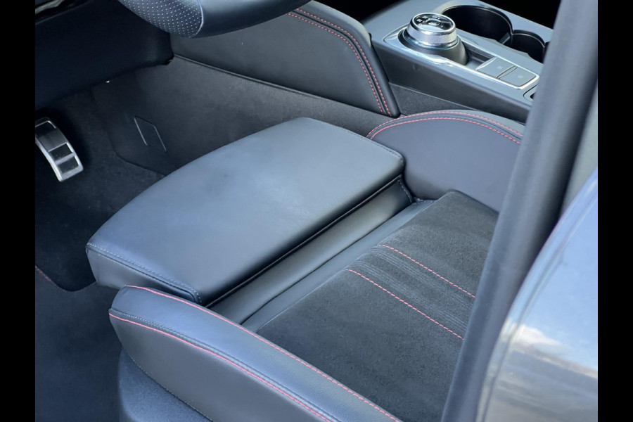 Ford Kuga 2.5 PHEV ST-Line X | 243pk | Driver Assistance Pack | Winterpack | Wegklapbare Trekhaak | Technology Pack | Magnetic