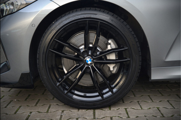 BMW 3 Serie Touring 330i xDrive High Excecutive M Sport | M Performance | Stoelverwarming | Camera | Navigatie | Parkeersensoren | Apple Carplay | Keyless | HIFI | Adaptive Cruise Control | DAB | LED | BTW | Fabrieksgarantie