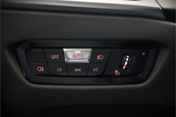 BMW 3 Serie Touring 330i xDrive High Excecutive M Sport | M Performance | Stoelverwarming | Camera | Navigatie | Parkeersensoren | Apple Carplay | Keyless | HIFI | Adaptive Cruise Control | DAB | LED | BTW | Fabrieksgarantie