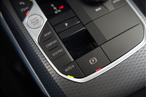 BMW 3 Serie Touring 330i xDrive High Excecutive M Sport | M Performance | Stoelverwarming | Camera | Navigatie | Parkeersensoren | Apple Carplay | Keyless | HIFI | Adaptive Cruise Control | DAB | LED | BTW | Fabrieksgarantie