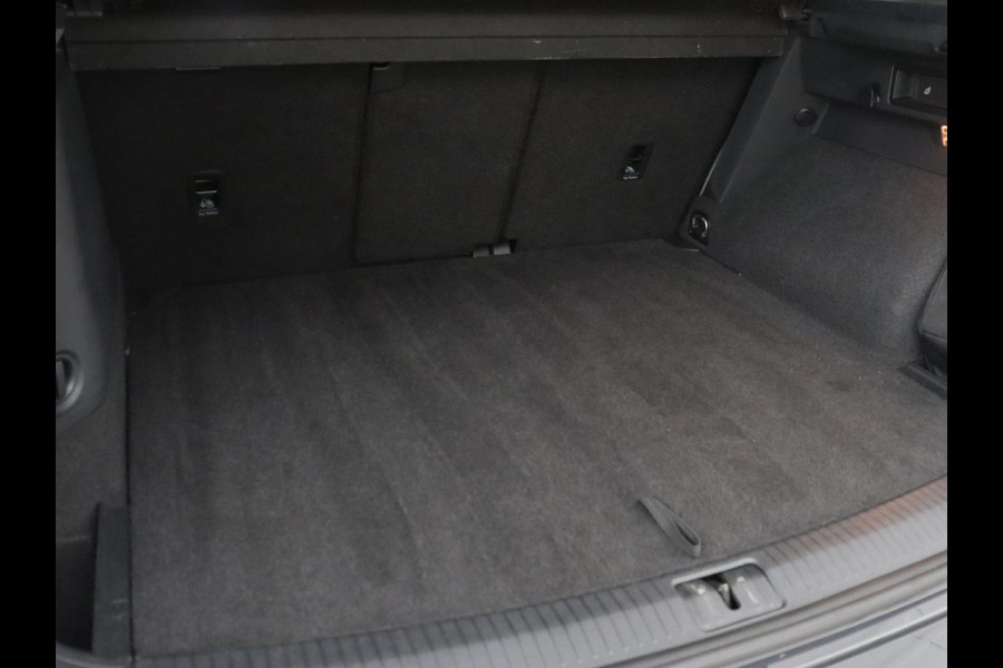 Volkswagen Tiguan 1.4 TSI eHybrid Style | Trekhaak | Stoelverwarming | 360 Camera | Adaptive cruise | Carplay | Park Assist | Achterbankverwarming | Virtual Cockpit | PHEV | Plug In Volkswagen Tiguan 1.4 TSI eHybrid Style | Trekhaak | Stoelverwarming | 360 Camera | Adaptive cruise | Carplay | Park Assist | Achterbankverwarming | Virtual Cockpit | PHEV | Plug In