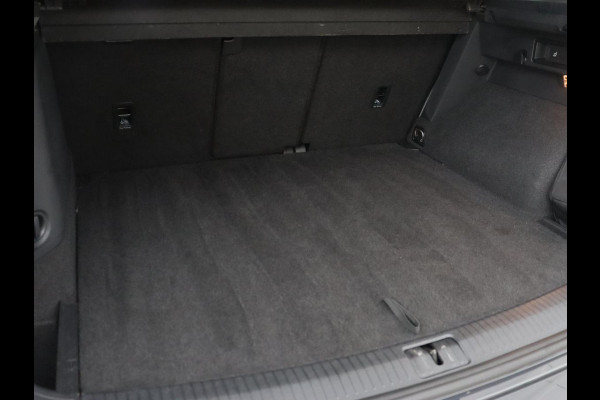 Volkswagen Tiguan 1.4 TSI eHybrid Style | Trekhaak | Stoelverwarming | 360 Camera | Adaptive cruise | Carplay | Park Assist | Achterbankverwarming | Virtual Cockpit | PHEV | Plug In Volkswagen Tiguan 1.4 TSI eHybrid Style | Trekhaak | Stoelverwarming | 360 Camera | Adaptive cruise | Carplay | Park Assist | Achterbankverwarming | Virtual Cockpit | PHEV | Plug In