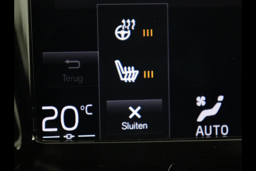 Volvo XC60 2.0 Recharge T8 AWD R-Design | Panoramadak | Trekhaak | Adaptive cruise | Stoelverwarming | Carplay | Harman/Kardon | Navigatie | Memory | Sportstoelen | Achterbankverwarming | PHEV | Plug In