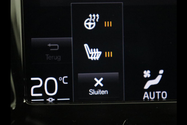 Volvo XC60 2.0 Recharge T8 AWD R-Design | Panoramadak | Trekhaak | Adaptive cruise | Stoelverwarming | Carplay | Harman/Kardon | Navigatie | Memory | Sportstoelen | Achterbankverwarming | PHEV | Plug In