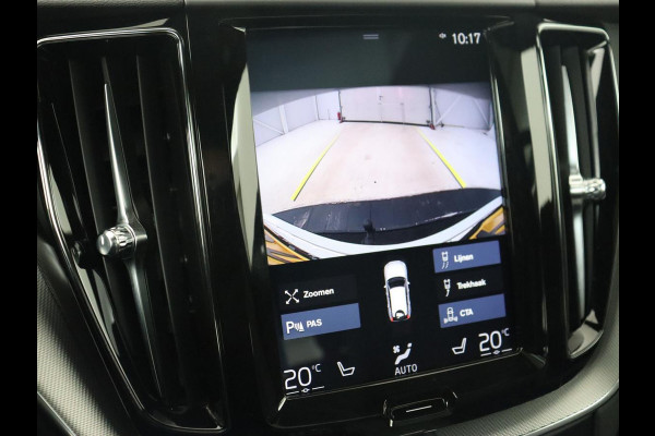 Volvo XC60 2.0 Recharge T8 AWD R-Design | Panoramadak | Trekhaak | Adaptive cruise | Stoelverwarming | Carplay | Harman/Kardon | Navigatie | Memory | Sportstoelen | Achterbankverwarming | PHEV | Plug In