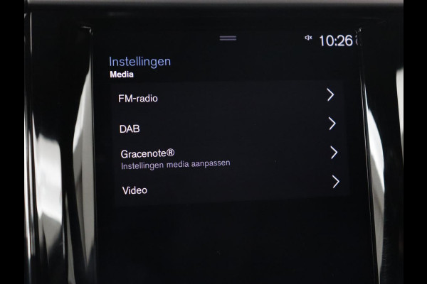 Volvo XC60 2.0 Recharge T8 AWD R-Design | Panoramadak | Trekhaak | Adaptive cruise | Stoelverwarming | Carplay | Harman/Kardon | Navigatie | Memory | Sportstoelen | Achterbankverwarming | PHEV | Plug In