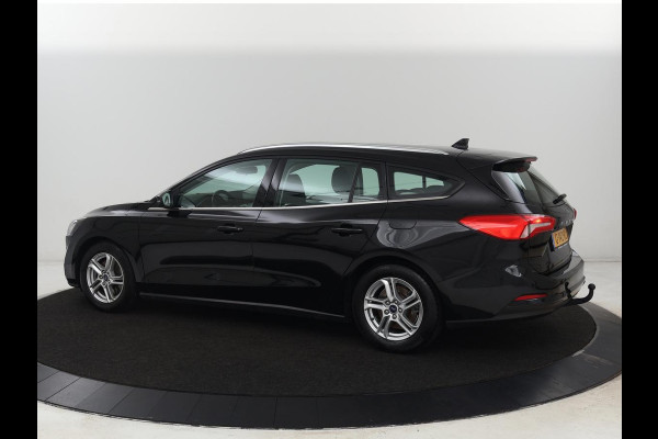Ford Focus 1.0 EcoBoost Trend Edition | Trekhaak | Carplay | Navigatie | Parkeerhulp | Cruise control | Airco | Bluetooth Ford Focus 1.0 EcoBoost Trend Edition | Trekhaak | Carplay | Navigatie | Parkeerhulp | Cruise control | Airco | Bluetooth
