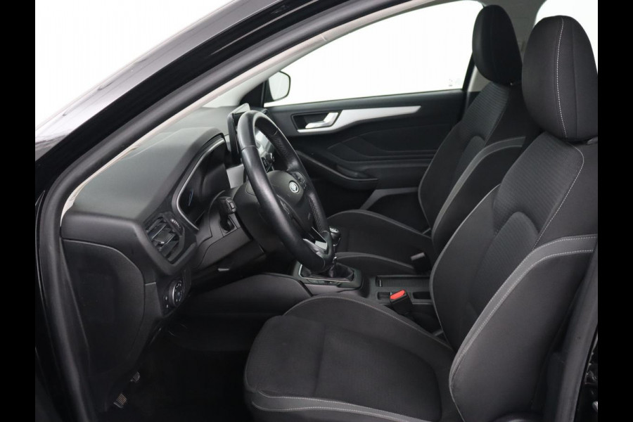 Ford Focus 1.0 EcoBoost Trend Edition | Trekhaak | Carplay | Navigatie | Parkeerhulp | Cruise control | Airco | Bluetooth Ford Focus 1.0 EcoBoost Trend Edition | Trekhaak | Carplay | Navigatie | Parkeerhulp | Cruise control | Airco | Bluetooth