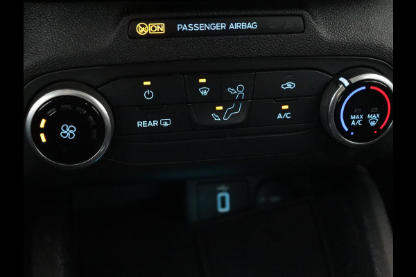 Ford Focus 1.0 EcoBoost Trend Edition | Trekhaak | Carplay | Navigatie | Parkeerhulp | Cruise control | Airco | Bluetooth Ford Focus 1.0 EcoBoost Trend Edition | Trekhaak | Carplay | Navigatie | Parkeerhulp | Cruise control | Airco | Bluetooth