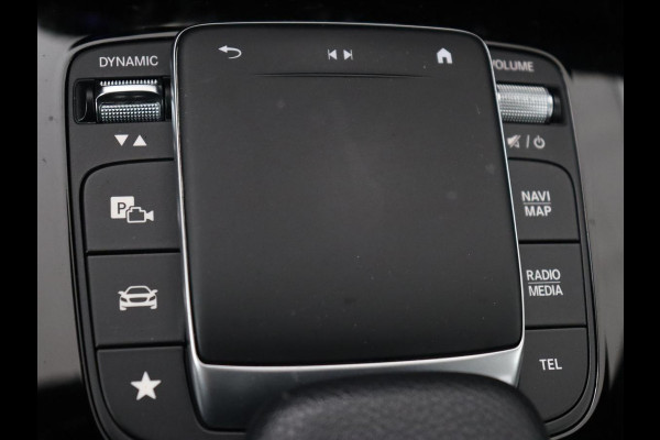 Mercedes-Benz A-Klasse 250e AMG | Panoramadak | 360 Camera | Burmester | Stoelverwarming | Adaptive cruise | Carplay | Sfeerverlichting | 19'' | Navigatie | Widescreen | Leder/Alcantara | PHEV | Plug In
