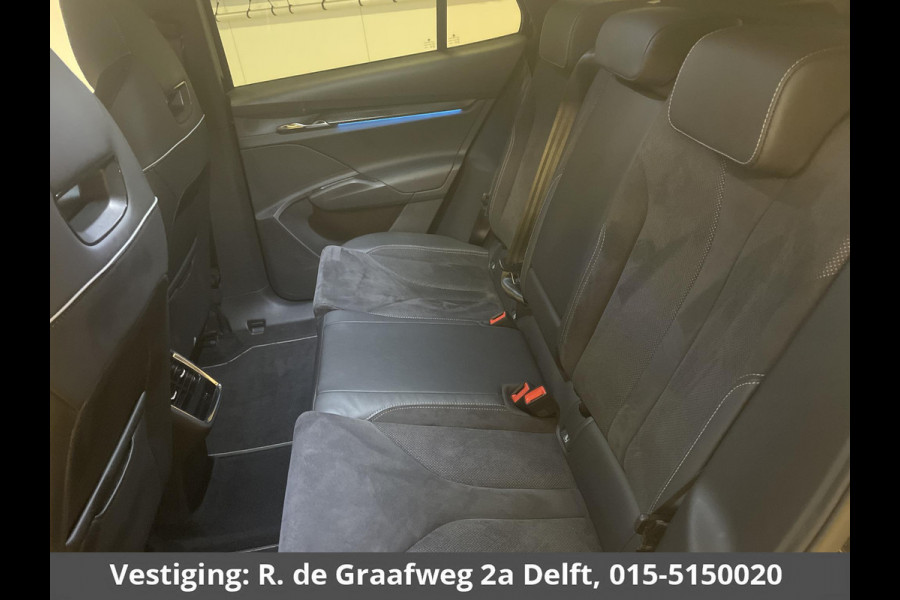 Škoda ENYAQ iV 60 Sportline | Navigatie | Half Leder | Parkeersensoren | Škoda ENYAQ iV 60 Sportline | Navigatie | Half Leder | Parkeersensoren |