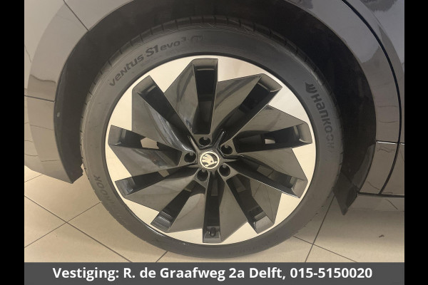 Škoda ENYAQ iV 60 Sportline | Navigatie | Half Leder | Parkeersensoren | Škoda ENYAQ iV 60 Sportline | Navigatie | Half Leder | Parkeersensoren |