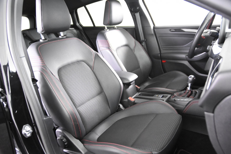 Ford FOCUS Wagon Hybrid ST Line X *1ste Eigenaar*Leer*Navigatie*Trekhaak* Ford FOCUS Wagon Hybrid ST Line X *1ste Eigenaar*Leer*Navigatie*Trekhaak*