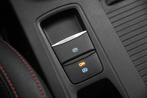 Ford FOCUS Wagon Hybrid ST Line X *1ste Eigenaar*Leer*Navigatie*Trekhaak* Ford FOCUS Wagon Hybrid ST Line X *1ste Eigenaar*Leer*Navigatie*Trekhaak*