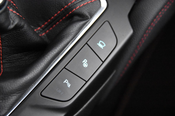 Ford FOCUS Wagon Hybrid ST Line X *1ste Eigenaar*Leer*Navigatie*Trekhaak* Ford FOCUS Wagon Hybrid ST Line X *1ste Eigenaar*Leer*Navigatie*Trekhaak*