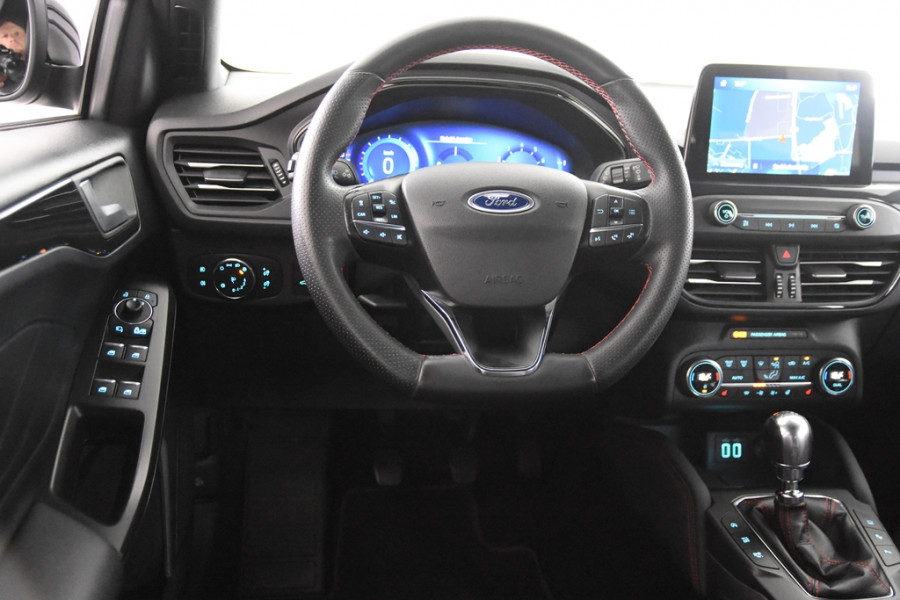 Ford FOCUS Wagon Hybrid ST Line X *1ste Eigenaar*Leer*Navigatie*Trekhaak* Ford FOCUS Wagon Hybrid ST Line X *1ste Eigenaar*Leer*Navigatie*Trekhaak*