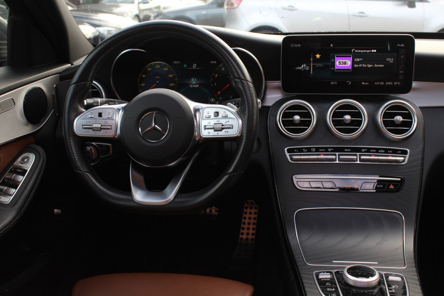 Mercedes-Benz C-Klasse Estate 180 Business Solution AMG / Panoramadak / Camera / Leder / Navigatie / 18'' / DAB / Stoelverwarming / Cruise Control
