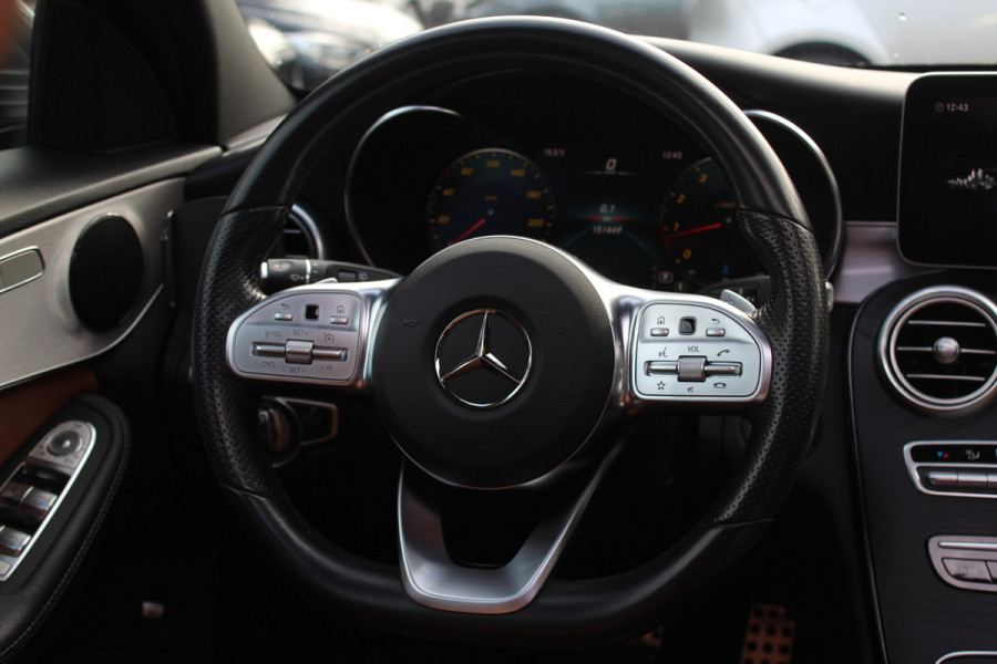 Mercedes-Benz C-Klasse Estate 180 Business Solution AMG / Panoramadak / Camera / Leder / Navigatie / 18'' / DAB / Stoelverwarming / Cruise Control