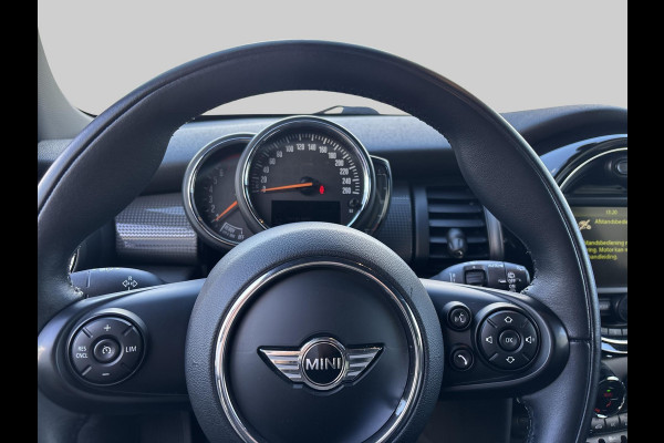 MINI Mini 1.5 Cooper Pepper Serious Business