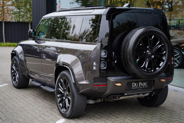 Land Rover Defender 110 P 635 V 8 Octa One of One Lamborghini Leather Land Rover Defender 110 P 635 V 8 Octa One of One Lamborghini Leather