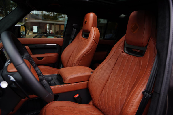 Land Rover Defender 110 P 635 V 8 Octa One of One Lamborghini Leather Land Rover Defender 110 P 635 V 8 Octa One of One Lamborghini Leather