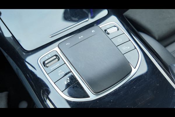 Mercedes-Benz EQC 400 4MATIC Business Solution AMG 80 kWh VOL VOL TREKHAAK