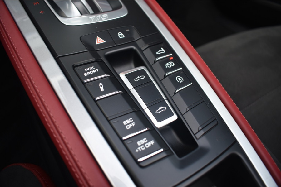 Porsche 718 Spyder 4.0 3.365 KM! FULL LED! PARKEERPAKKET!