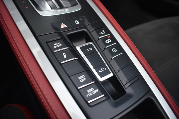 Porsche 718 Spyder 4.0 3.365 KM! FULL LED! PARKEERPAKKET!